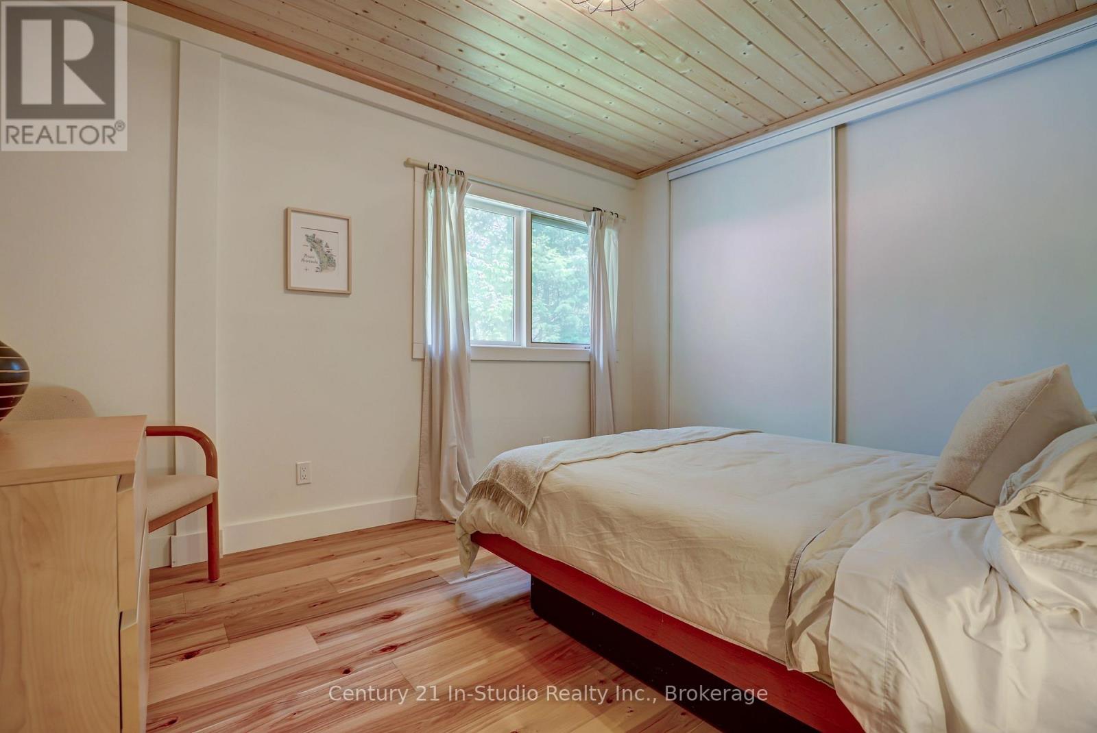 9 13th Avenue, South Bruce Peninsula, Ontario  N0H 2T0 - Photo 21 - X12207867