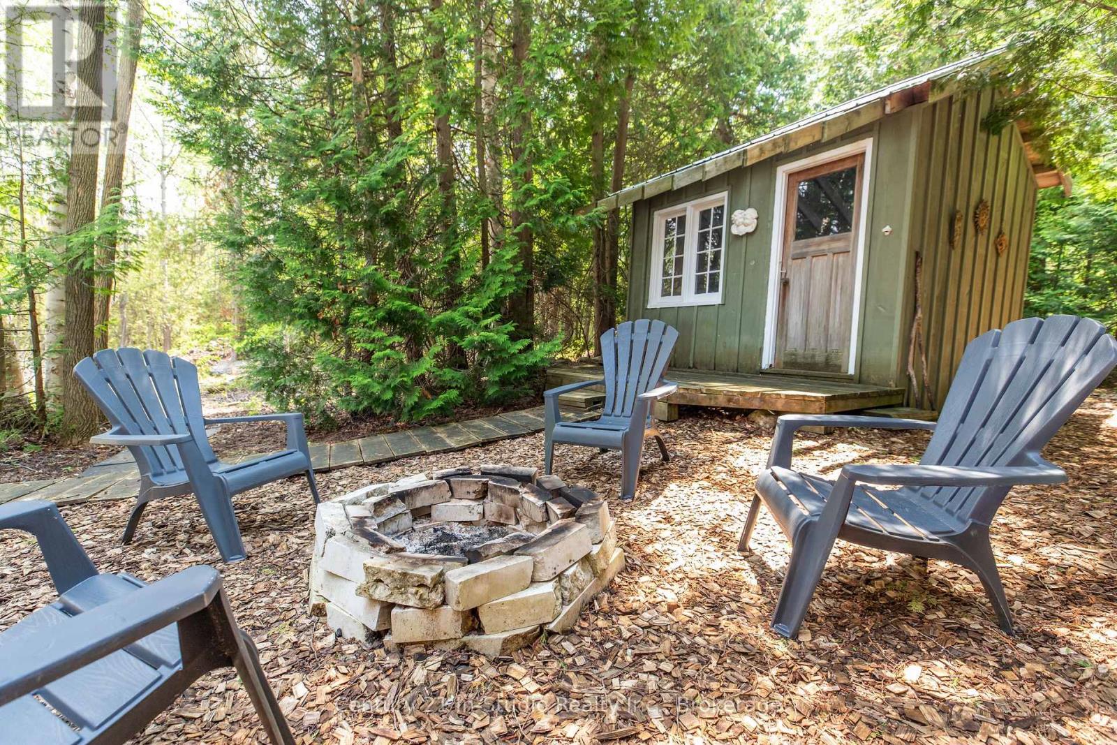 9 13th Avenue, South Bruce Peninsula, Ontario  N0H 2T0 - Photo 27 - X12207867