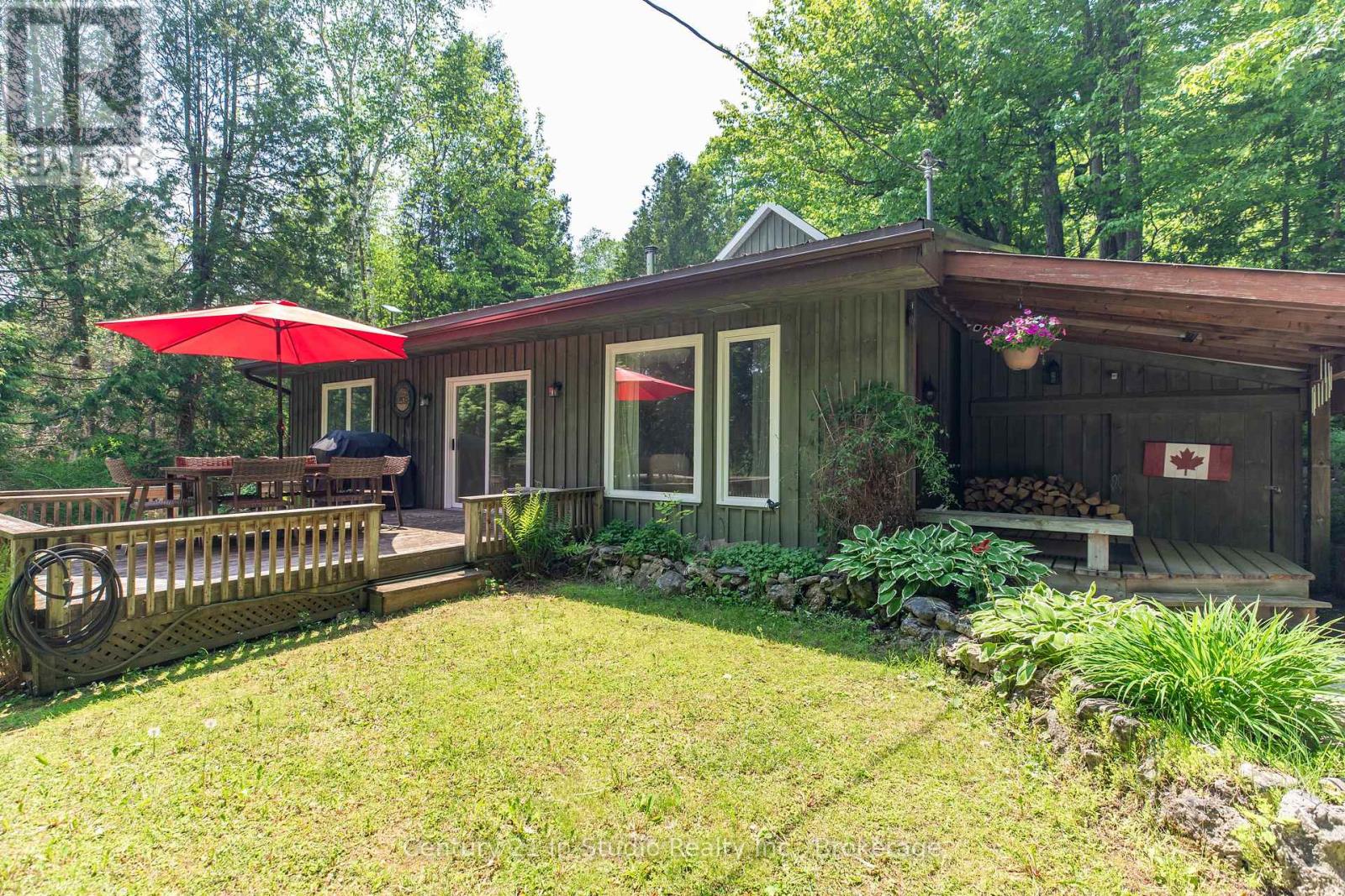 9 13th Avenue, South Bruce Peninsula, Ontario  N0H 2T0 - Photo 3 - X12207867