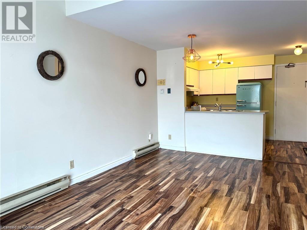 41 Valleyview Road Unit# 49, Kitchener, Ontario  N2E 3H9 - Photo 2 - 40739179