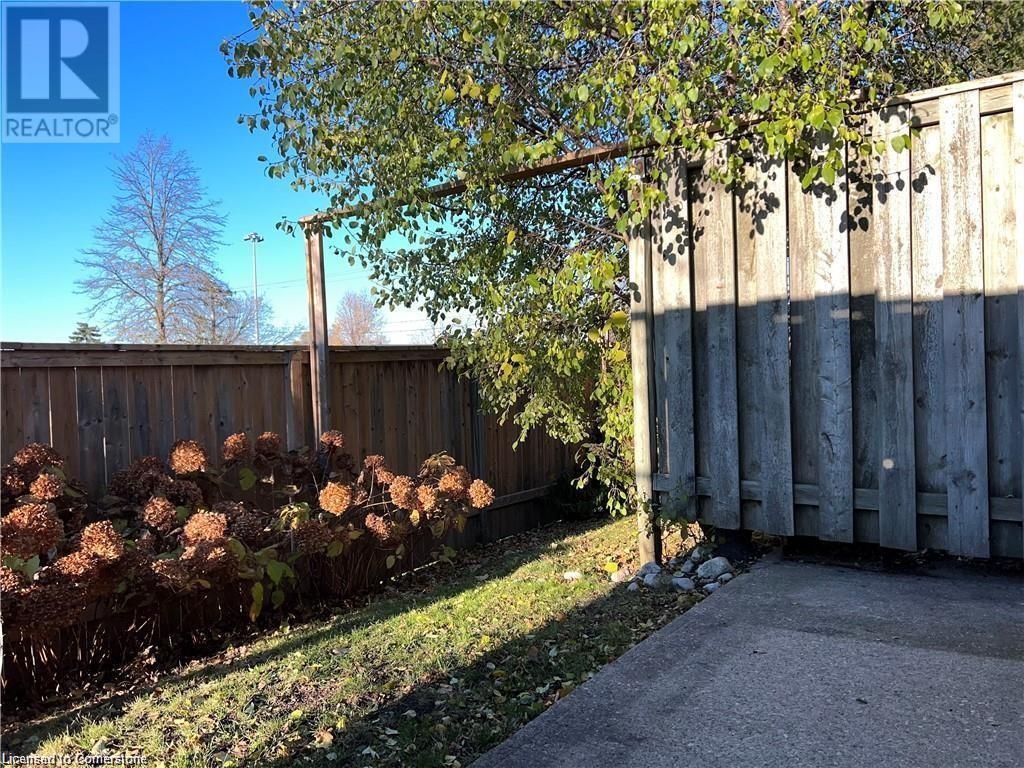 41 Valleyview Road Unit# 49, Kitchener, Ontario  N2E 3H9 - Photo 6 - 40739179