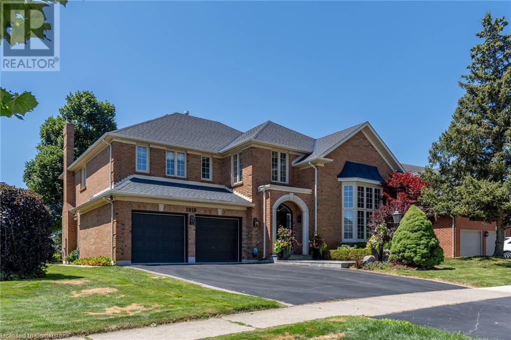 2010 PARKLANE Crescent, Burlington, Ontario