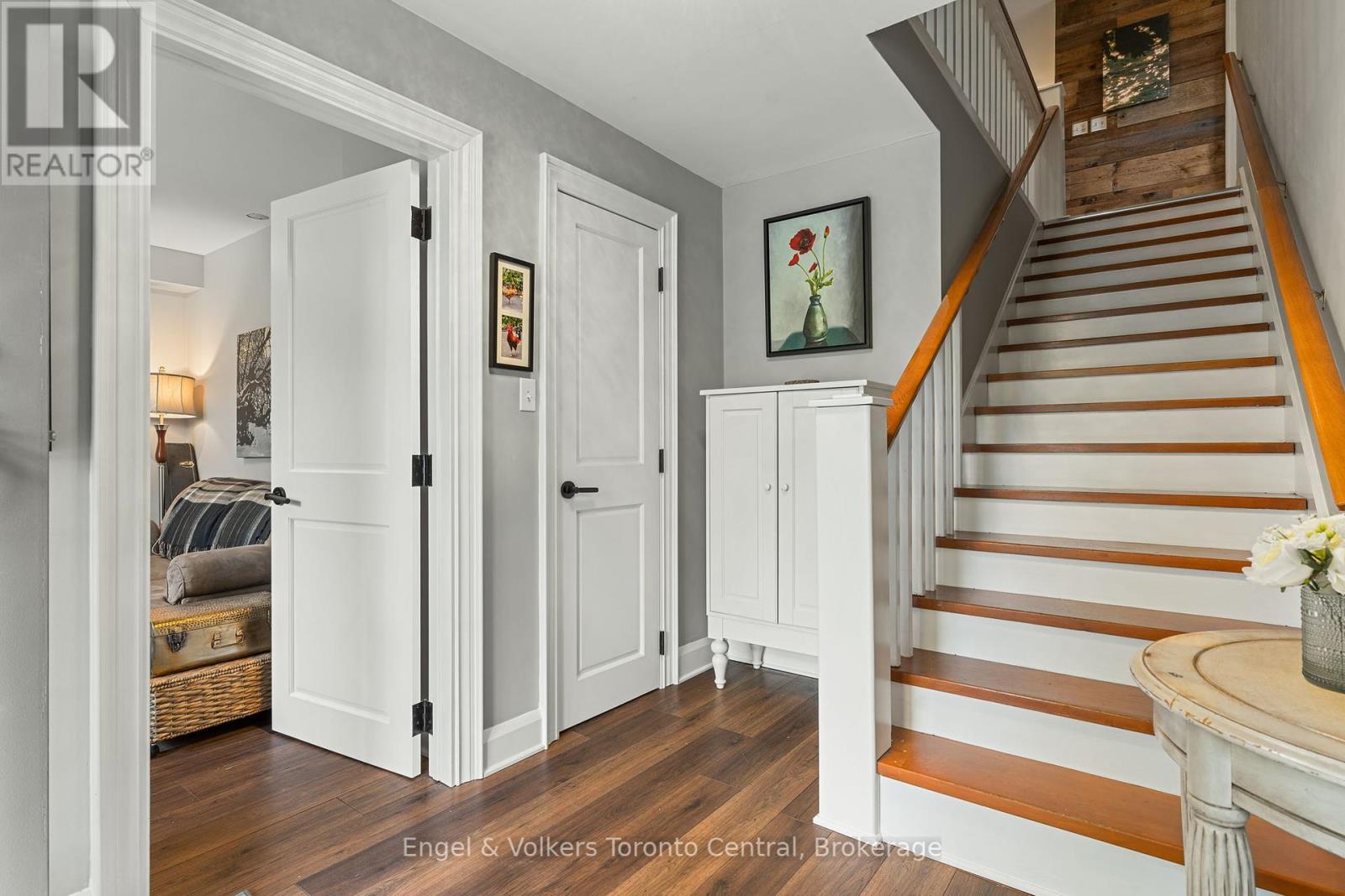 215588 Concession 4, Chatsworth, Ontario  N0H 2V0 - Photo 11 - X12208304