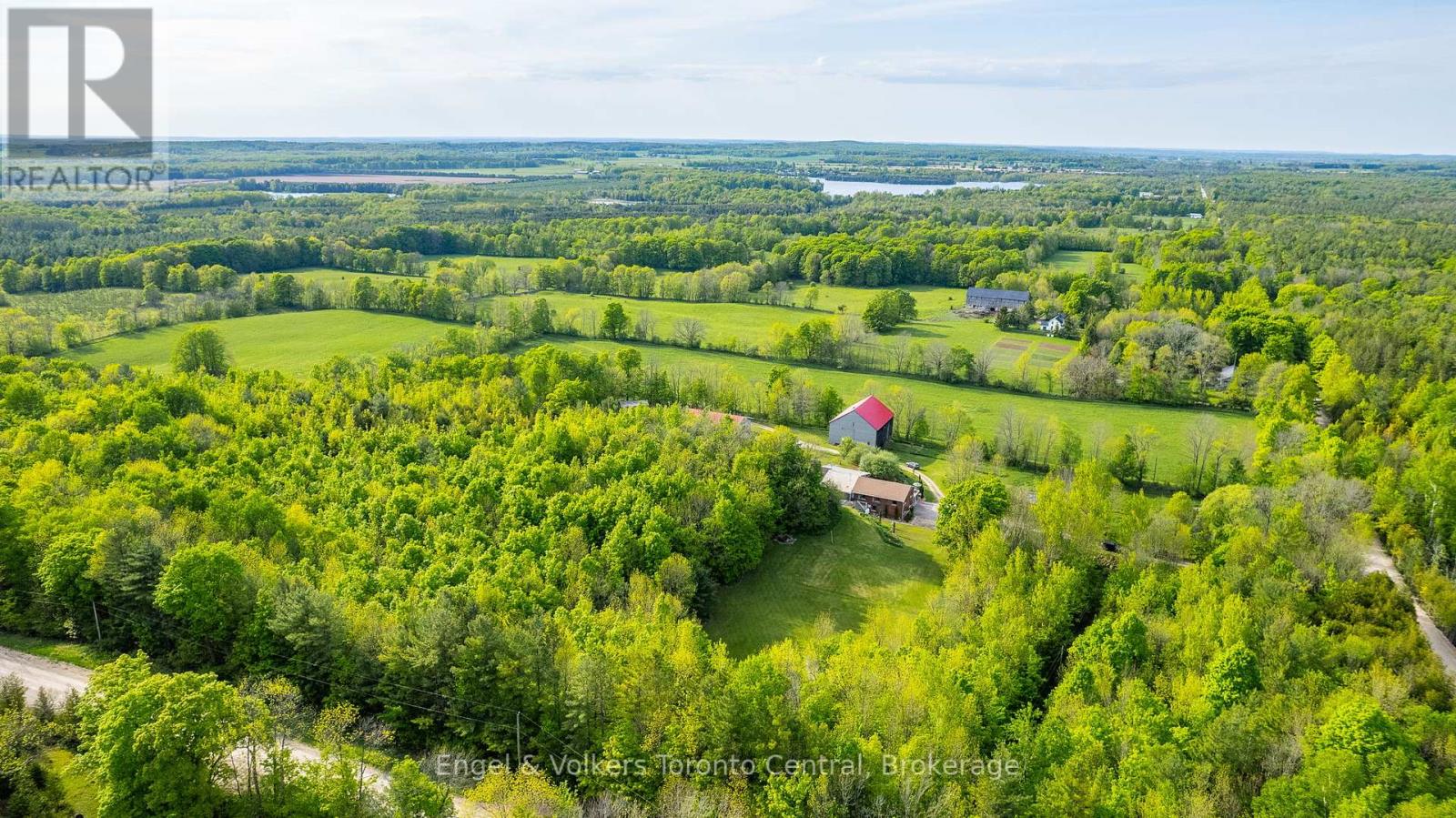 215588 Concession 4, Chatsworth, Ontario  N0H 2V0 - Photo 2 - X12208304