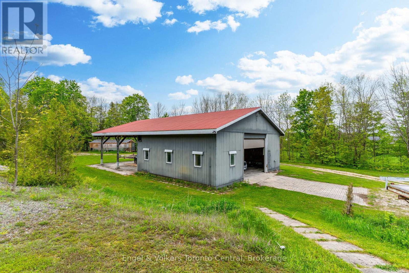 215588 Concession 4, Chatsworth, Ontario  N0H 2V0 - Photo 31 - X12208304