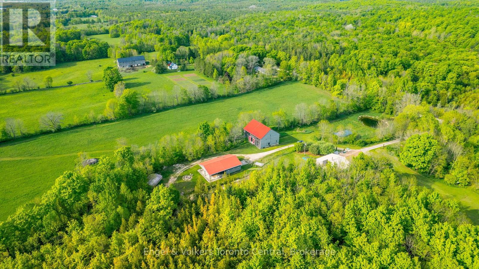 215588 Concession 4, Chatsworth, Ontario  N0H 2V0 - Photo 8 - X12208304