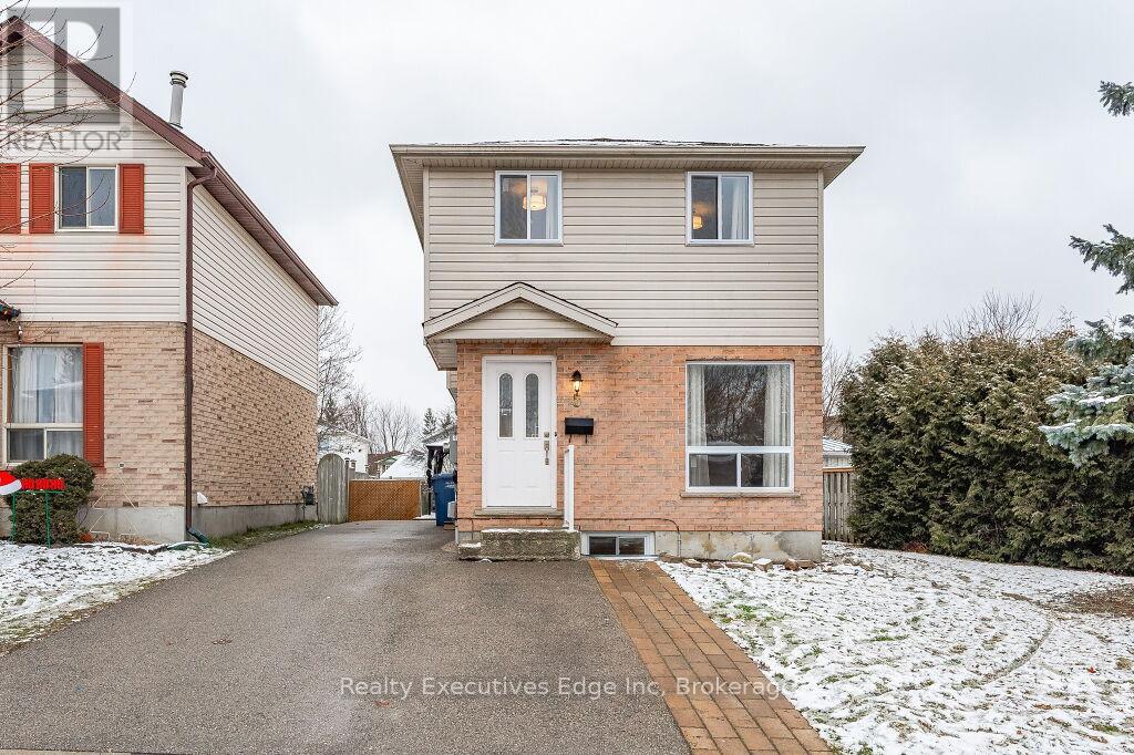 5 Troy Crescent, Guelph, Ontario  N1E 6W7 - Photo 2 - X12208390