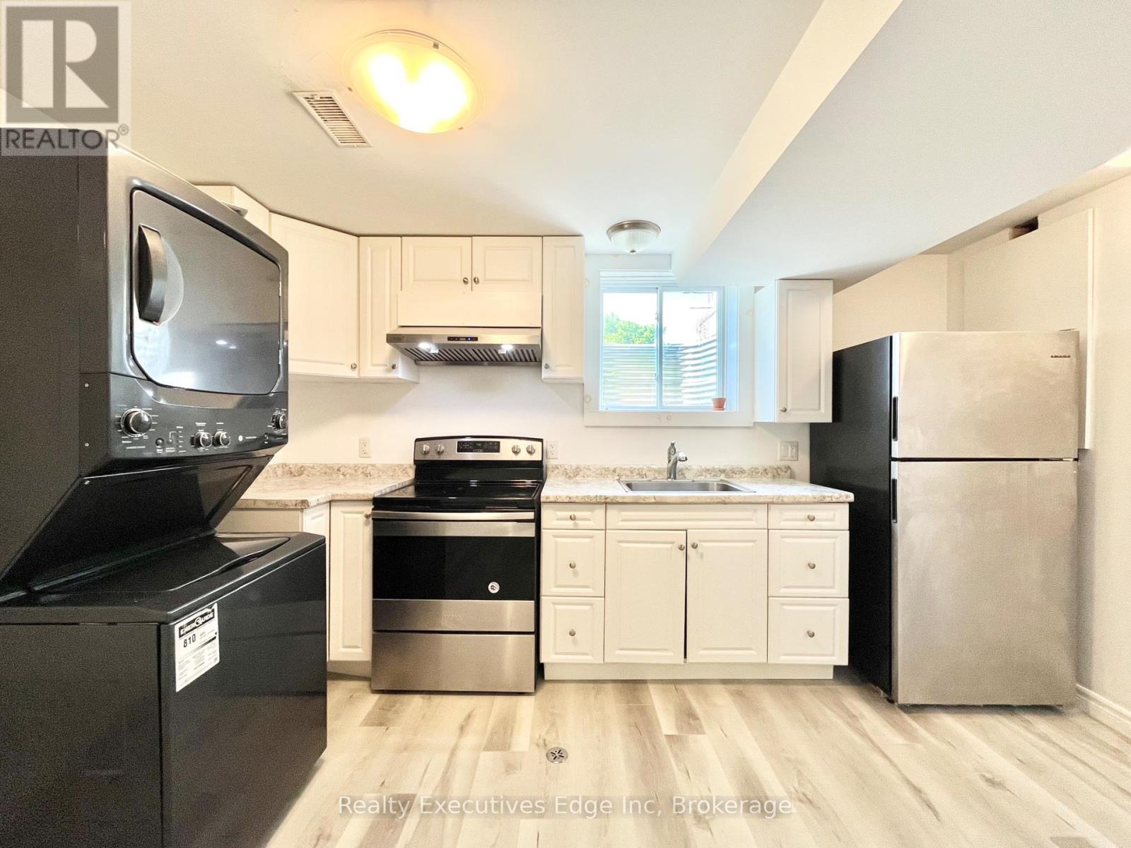 5 Troy Crescent, Guelph, Ontario  N1E 6W7 - Photo 30 - X12208390