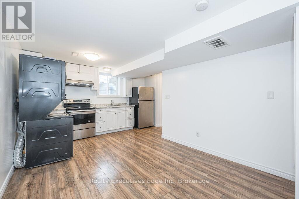 5 Troy Crescent, Guelph, Ontario  N1E 6W7 - Photo 31 - X12208390