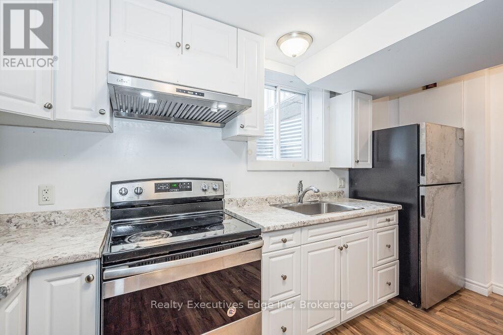 5 Troy Crescent, Guelph, Ontario  N1E 6W7 - Photo 35 - X12208390