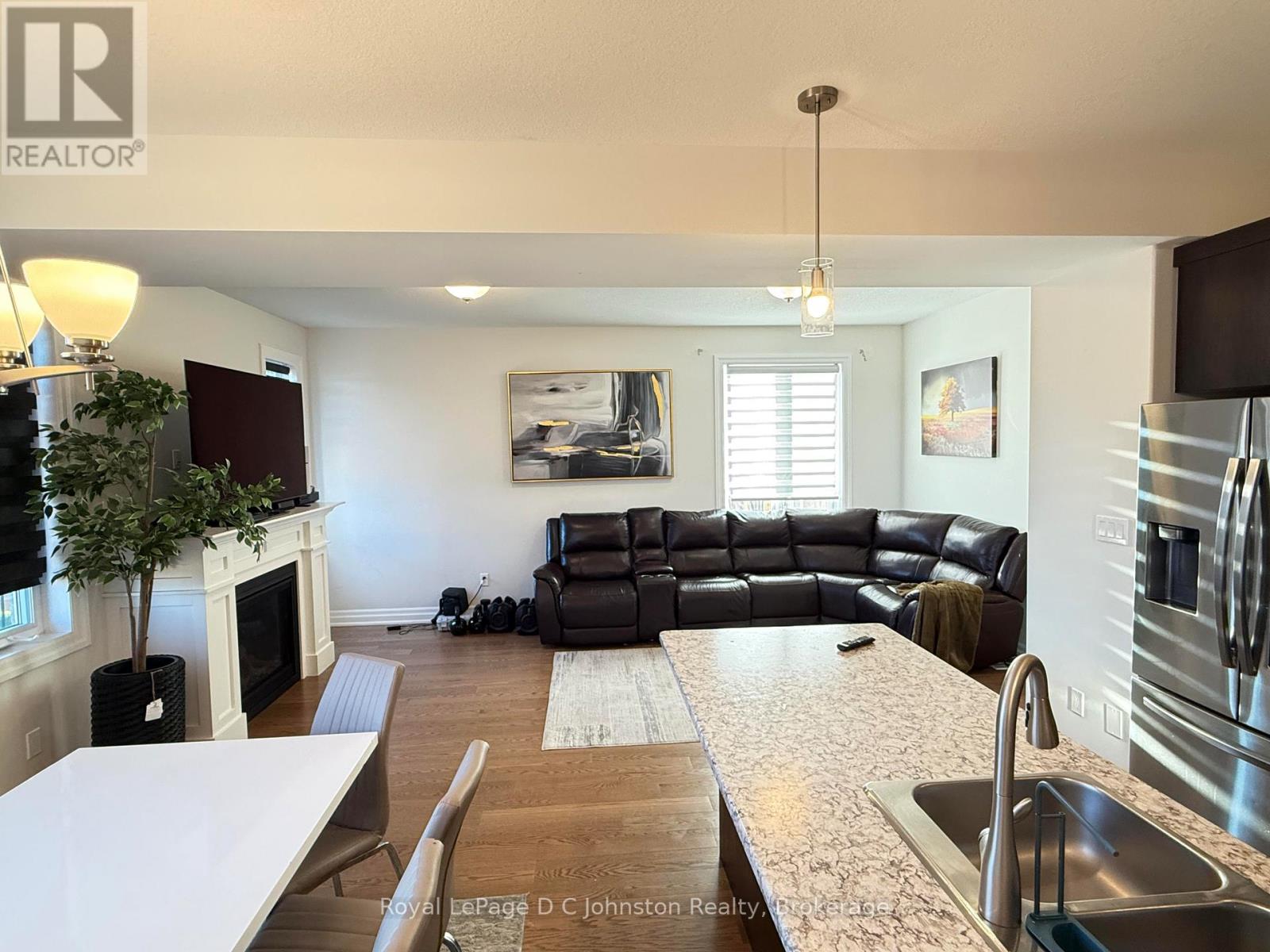 380 Mary Rose Avenue, Saugeen Shores, Ontario  N0H 2C3 - Photo 7 - X12208483