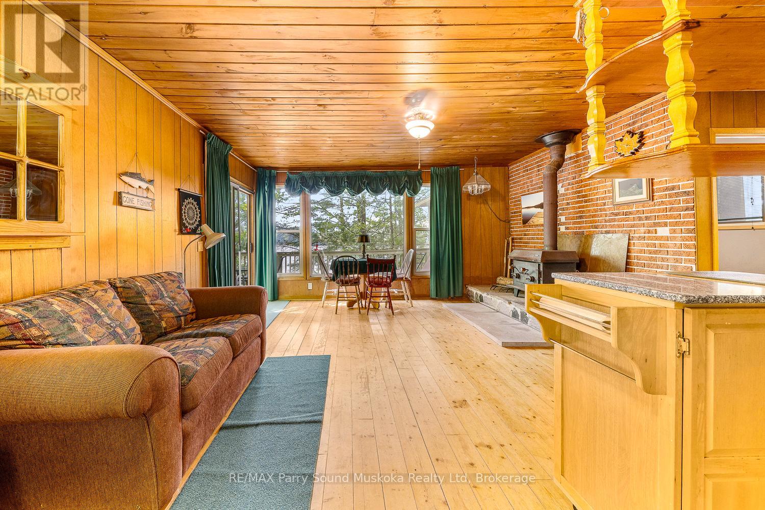40 Jack And Verna's Lane, Magnetawan, Ontario  P0A 1P0 - Photo 20 - X12208559