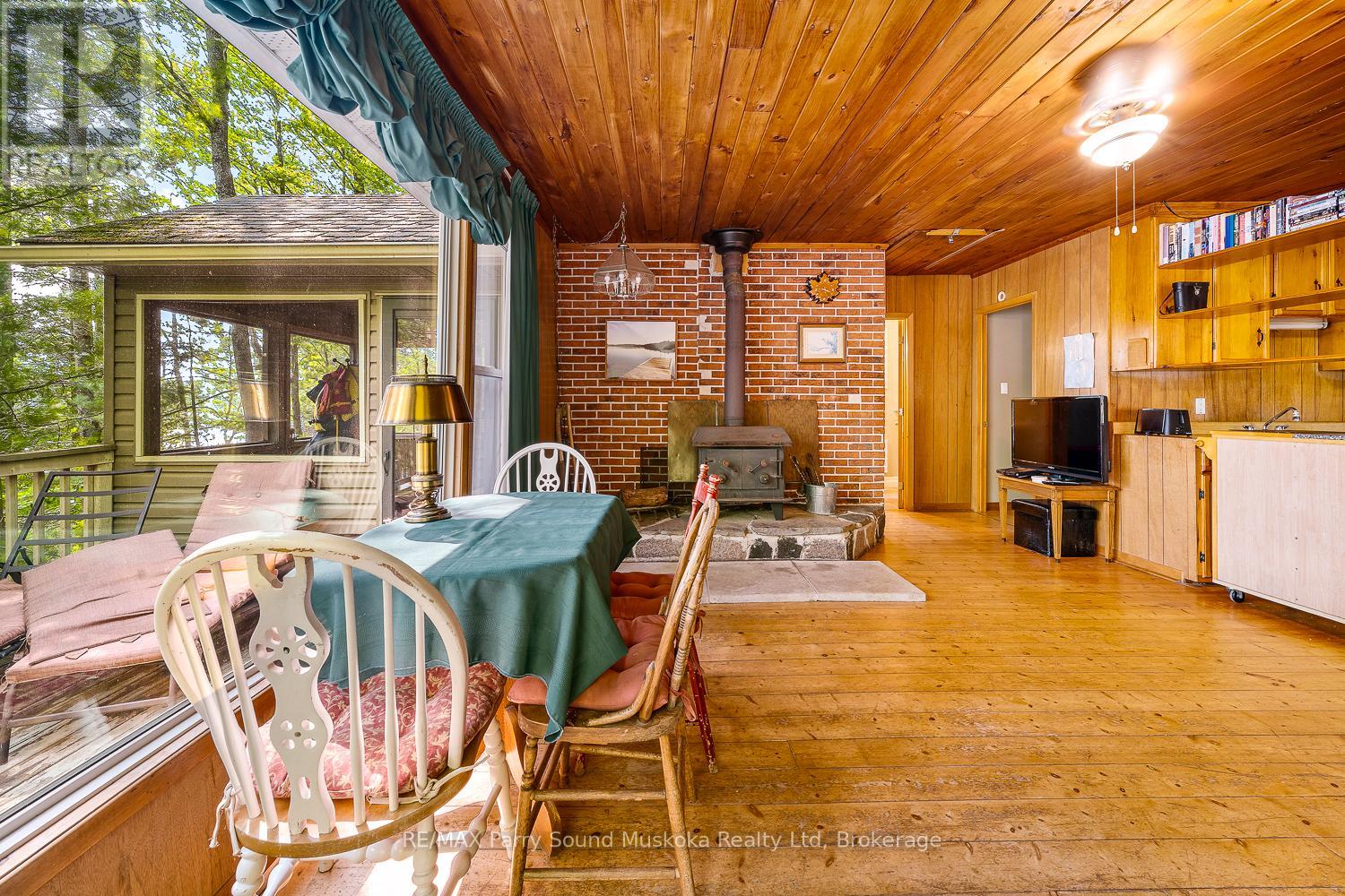 40 Jack And Verna's Lane, Magnetawan, Ontario  P0A 1P0 - Photo 28 - X12208559