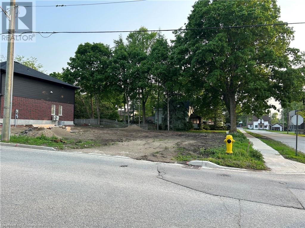 721 ELMA Street W, Listowel, Ontario