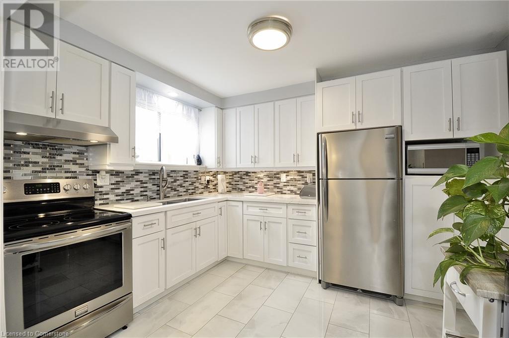 30 The Country Way, Kitchener, Ontario  N2E 2K8 - Photo 10 - 40737947
