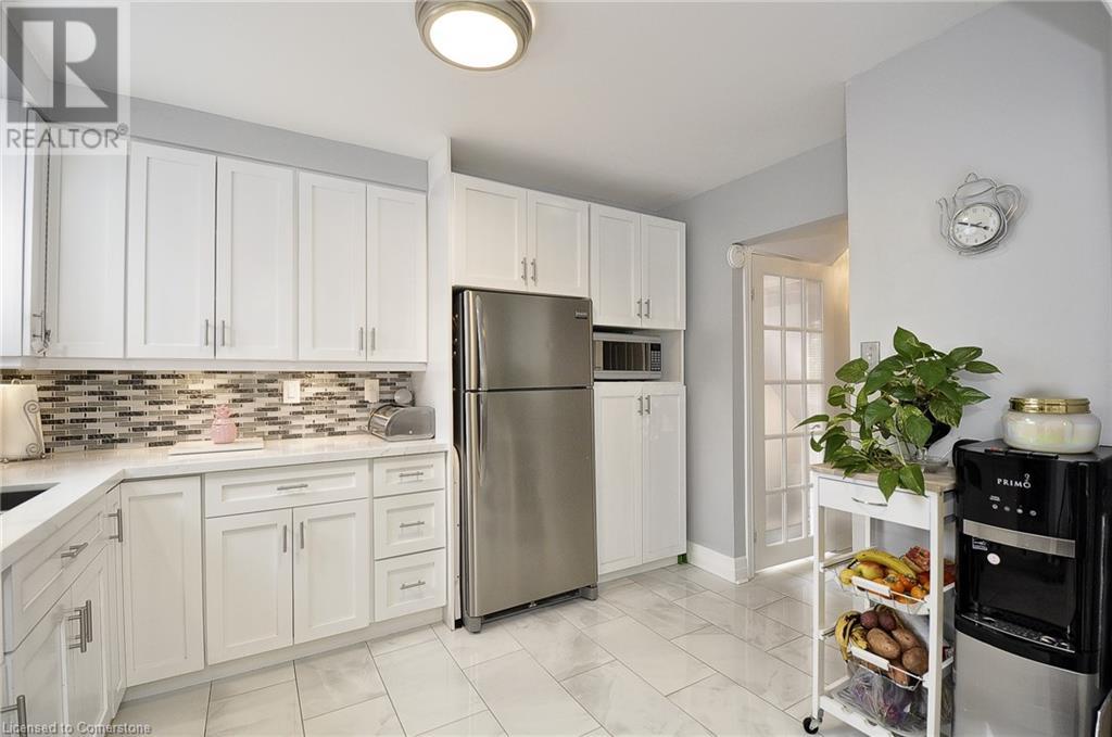 30 The Country Way, Kitchener, Ontario  N2E 2K8 - Photo 12 - 40737947