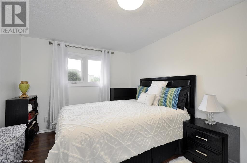 30 The Country Way, Kitchener, Ontario  N2E 2K8 - Photo 19 - 40737947