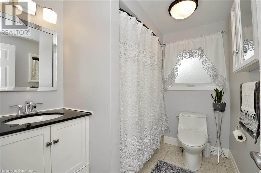 30 The Country Way, Kitchener, Ontario  N2E 2K8 - Photo 23 - 40737947