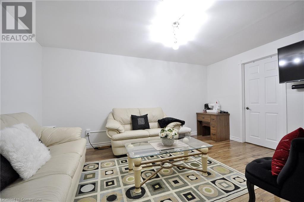 30 The Country Way, Kitchener, Ontario  N2E 2K8 - Photo 24 - 40737947
