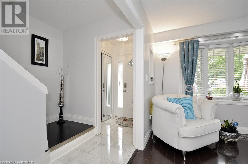 30 The Country Way, Kitchener, Ontario  N2E 2K8 - Photo 5 - 40737947