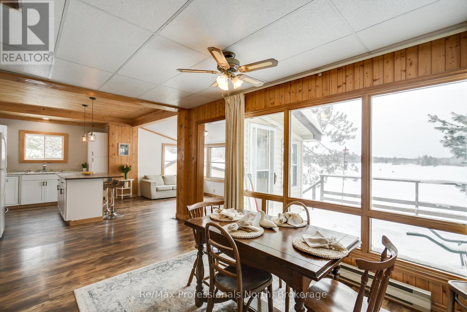 1055 Evanswood Drive, Gravenhurst, Ontario  P0E 1G0 - Photo 11 - X12208838