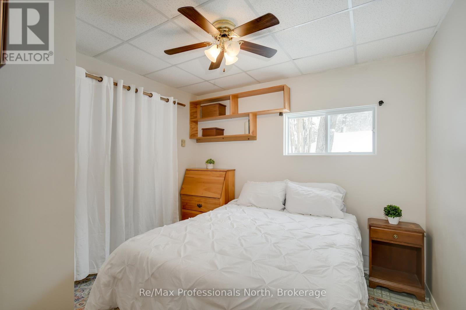 1055 Evanswood Drive, Gravenhurst, Ontario  P0E 1G0 - Photo 17 - X12208838