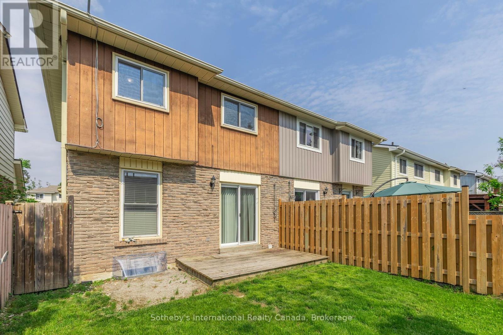 26 Christie Crescent, Barrie, Ontario  L4N 4W8 - Photo 37 - S12208948