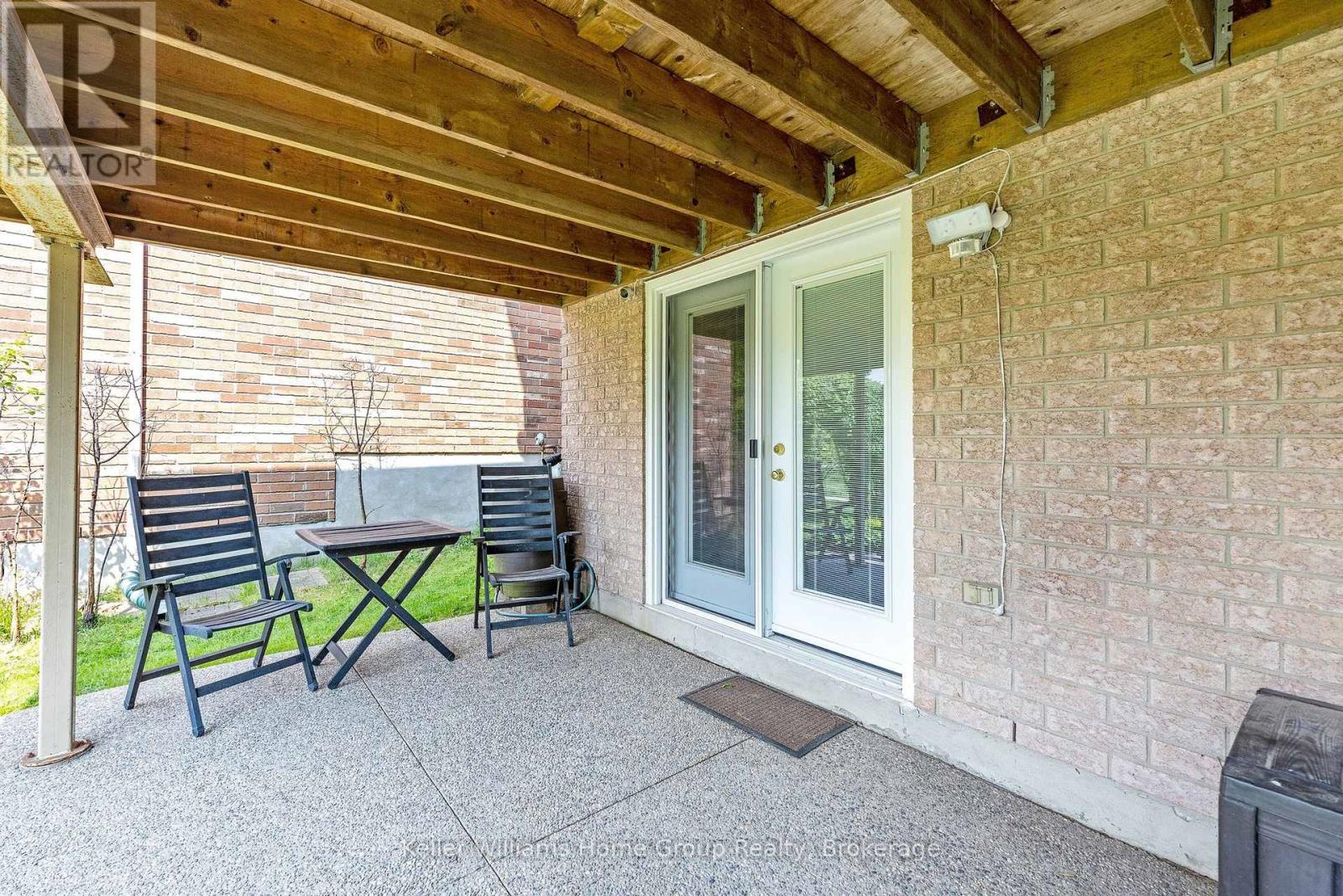 88 Doyle Drive, Guelph, Ontario  N1G 5B9 - Photo 27 - X12209167
