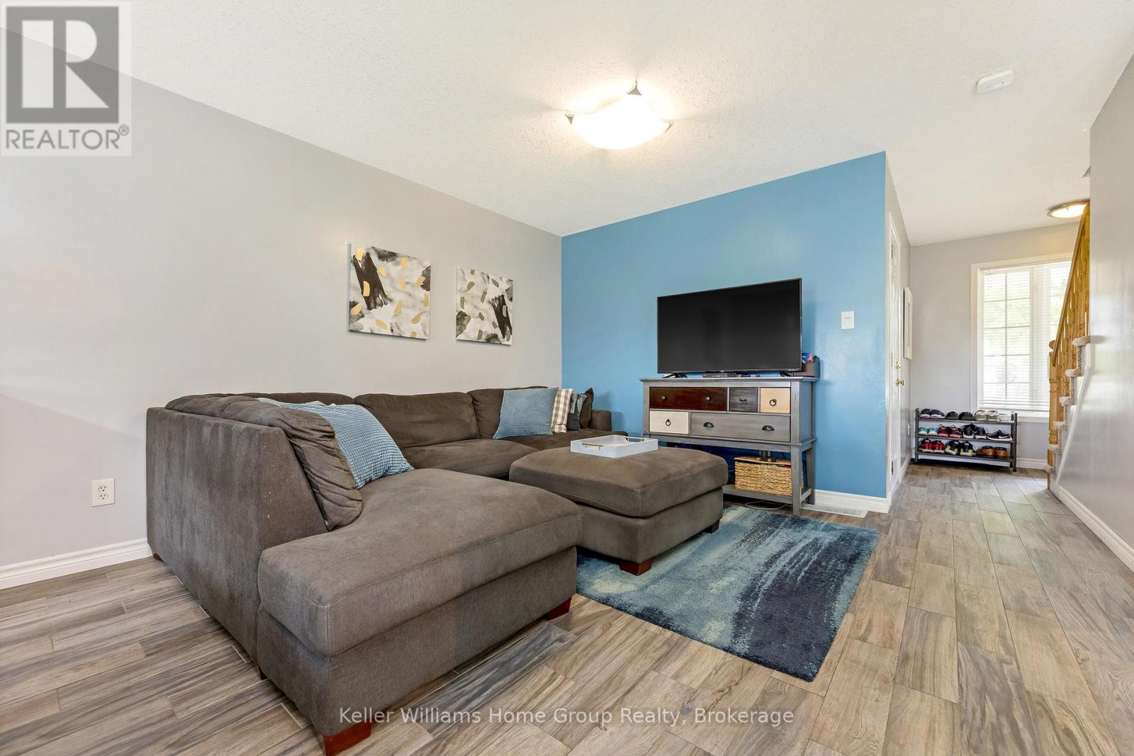 88 Doyle Drive, Guelph, Ontario  N1G 5B9 - Photo 6 - X12209167