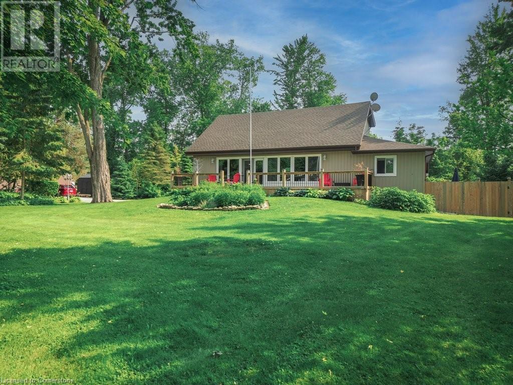 8463 Defore Drive, Lambton Shores, Ontario  N0M 1T0 - Photo 28 - 40738857