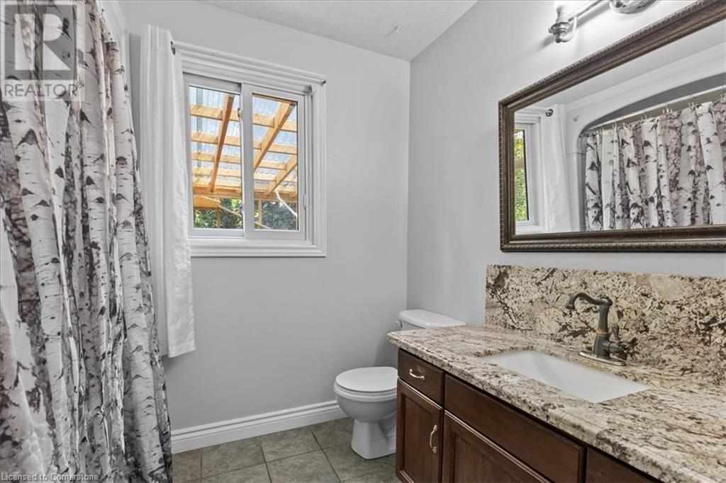 3 Wisteria Court, Kitchener, Ontario  N2E 3T4 - Photo 16 - 40738902