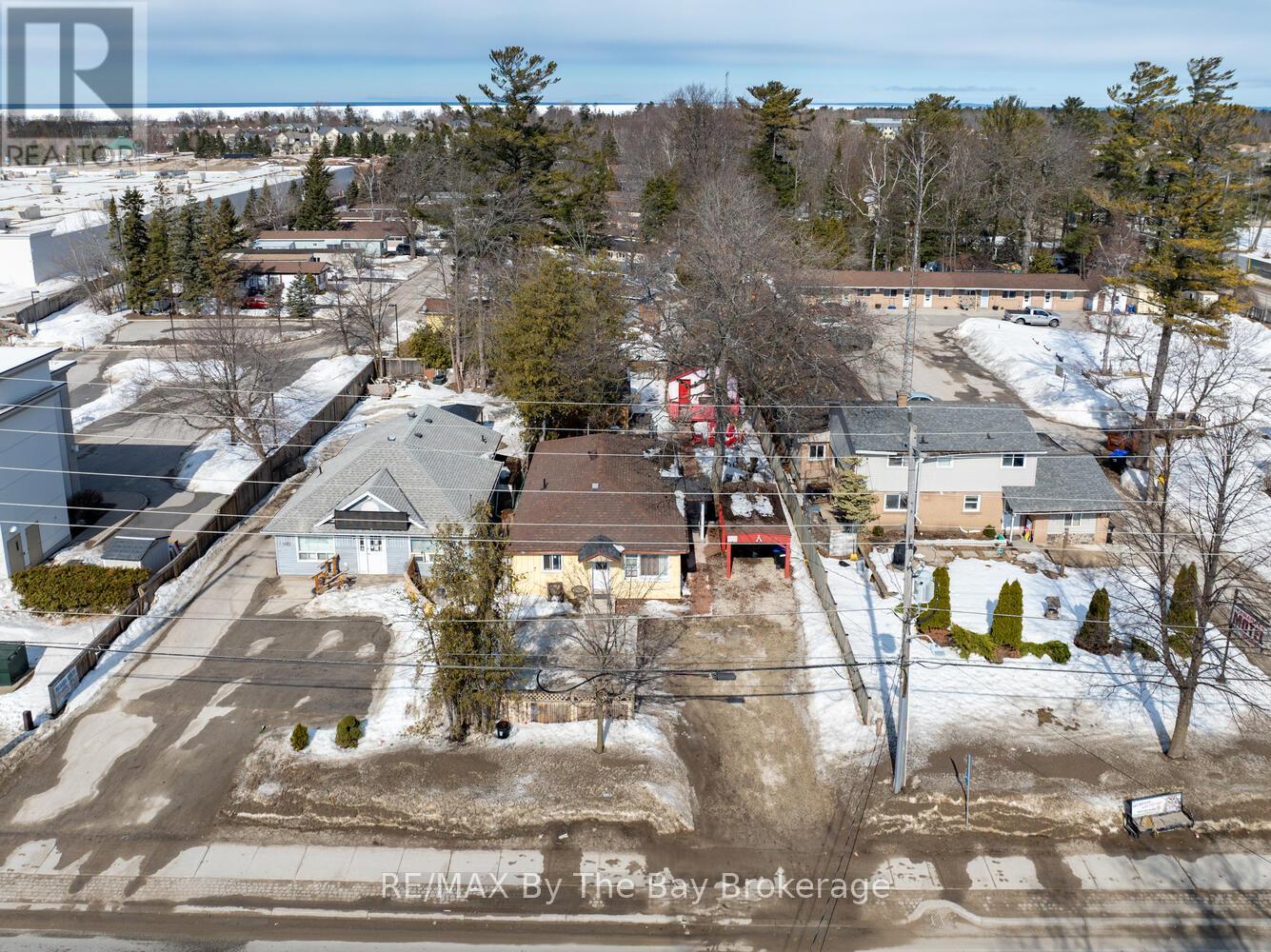 678 River Road W, Wasaga Beach, Ontario  L9Z 2P1 - Photo 19 - S12210455
