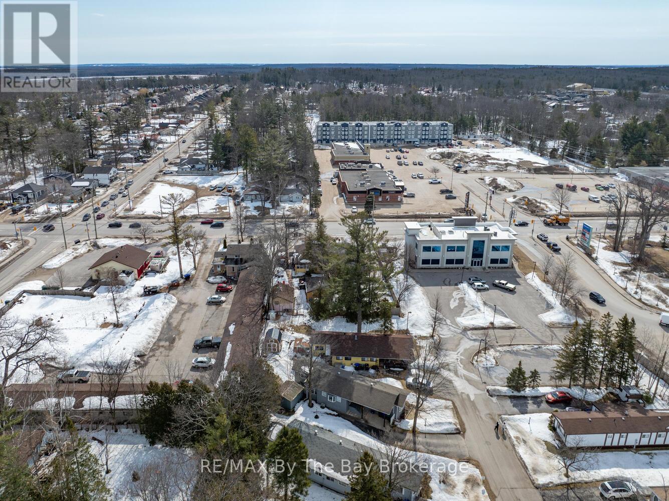 678 River Road W, Wasaga Beach, Ontario  L9Z 2P1 - Photo 20 - S12210455