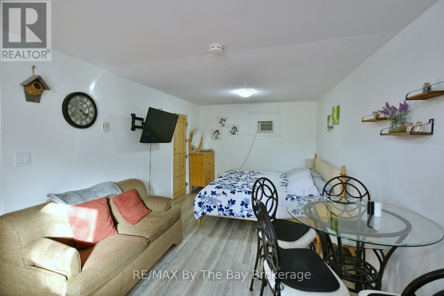 678 River Road W, Wasaga Beach, Ontario  L9Z 2P1 - Photo 27 - S12210455