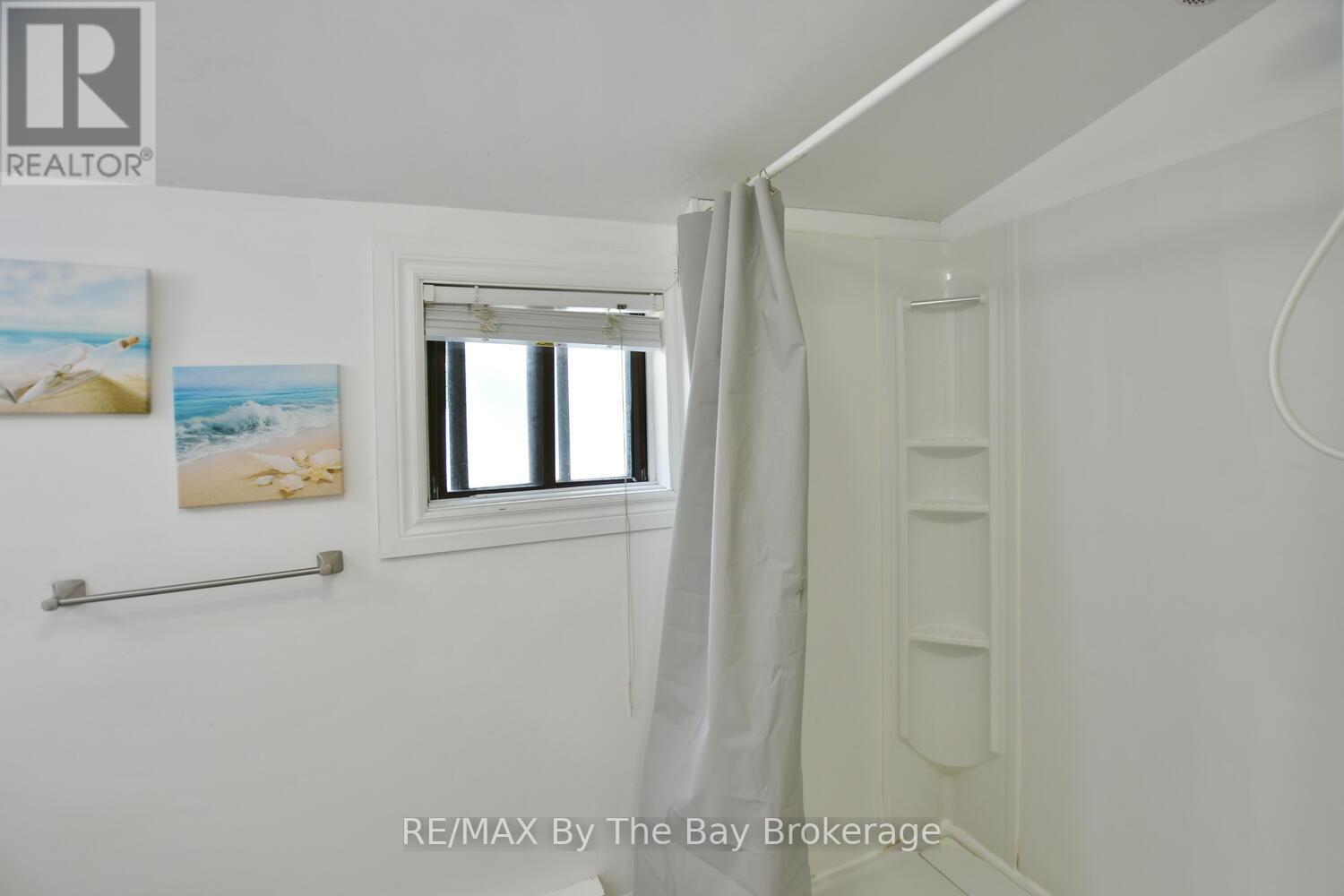 678 River Road W, Wasaga Beach, Ontario  L9Z 2P1 - Photo 32 - S12210455