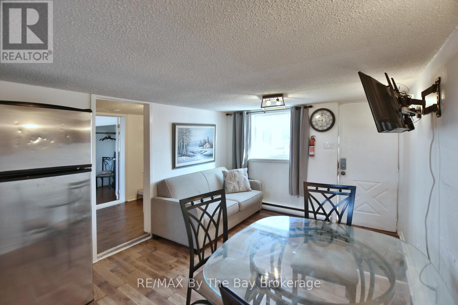 678 River Road W, Wasaga Beach, Ontario  L9Z 2P1 - Photo 41 - S12210455