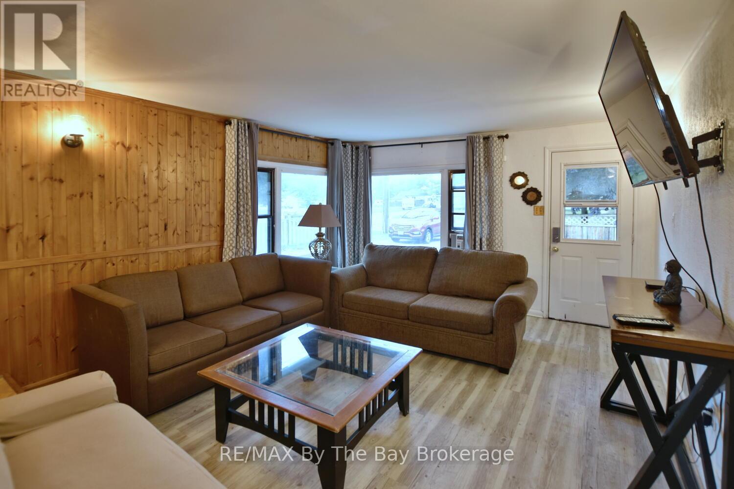 678 River Road W, Wasaga Beach, Ontario  L9Z 2P1 - Photo 7 - S12210455