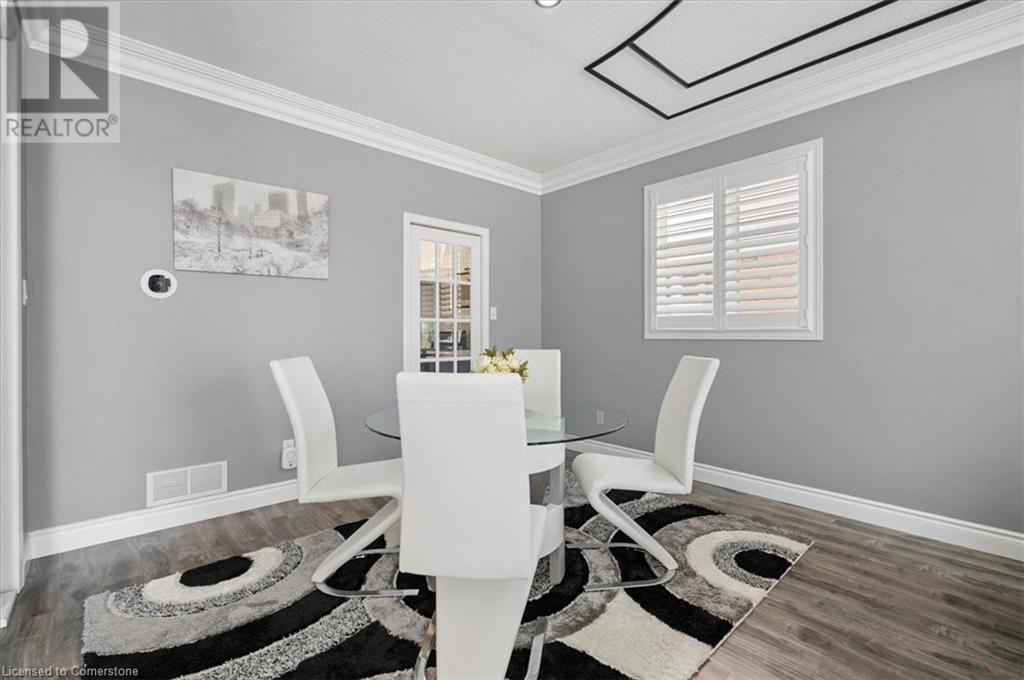 524 Woodfield Court, Kitchener, Ontario  N2P 2S8 - Photo 11 - 40739747