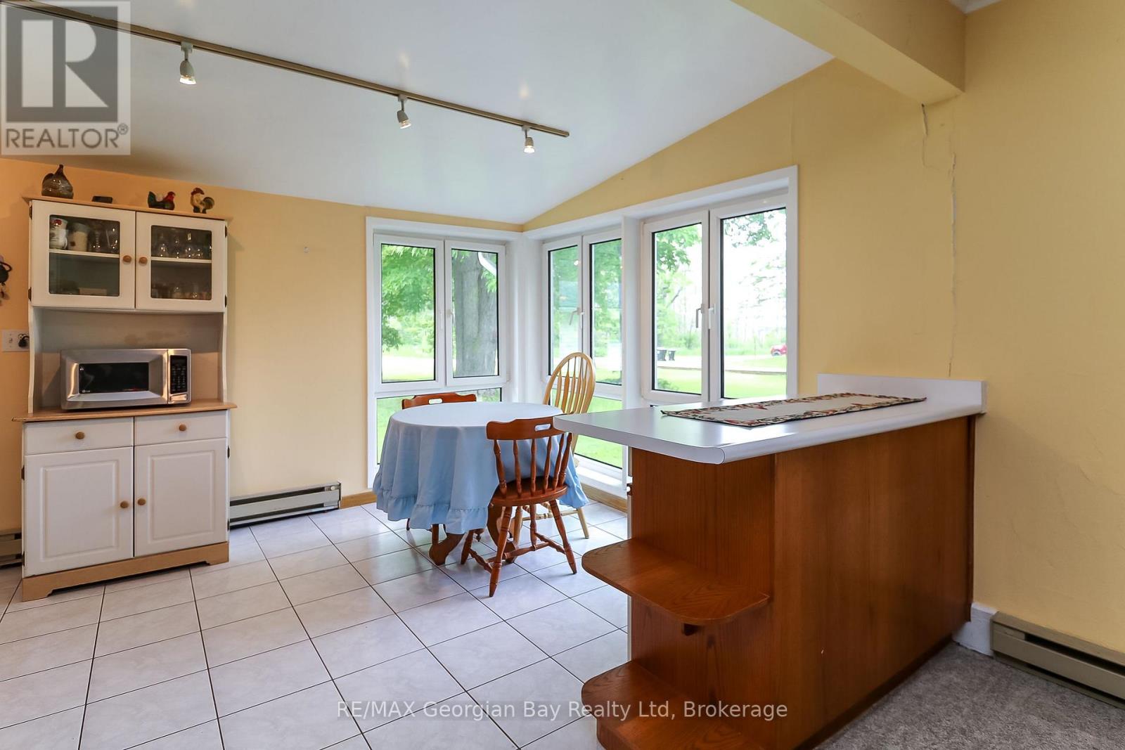 31 Hearthstone Drive, Tay, Ontario  L0K 2C0 - Photo 12 - S12210519