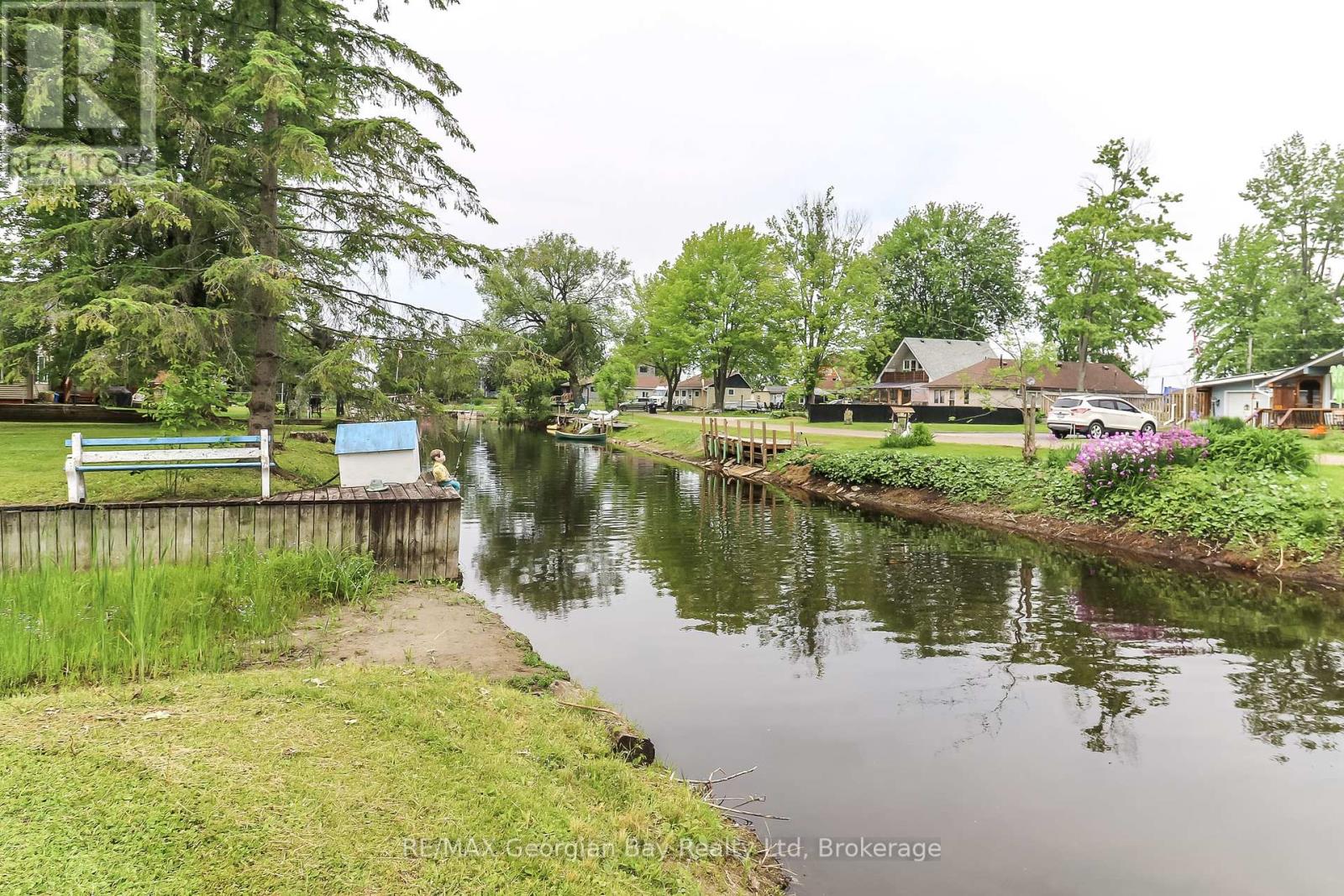 31 Hearthstone Drive, Tay, Ontario  L0K 2C0 - Photo 2 - S12210519