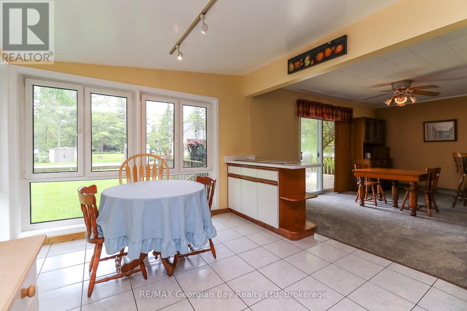 31 Hearthstone Drive, Tay, Ontario  L0K 2C0 - Photo 7 - S12210519