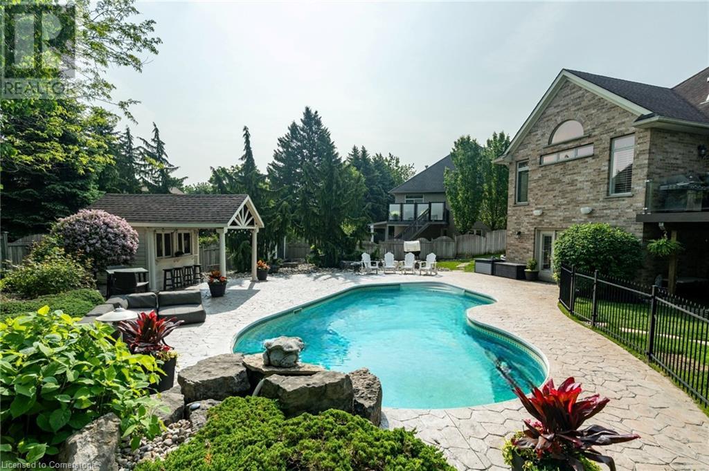 333 Milla Court, Waterloo, Ontario  N2L 6N4 - Photo 39 - 40738085
