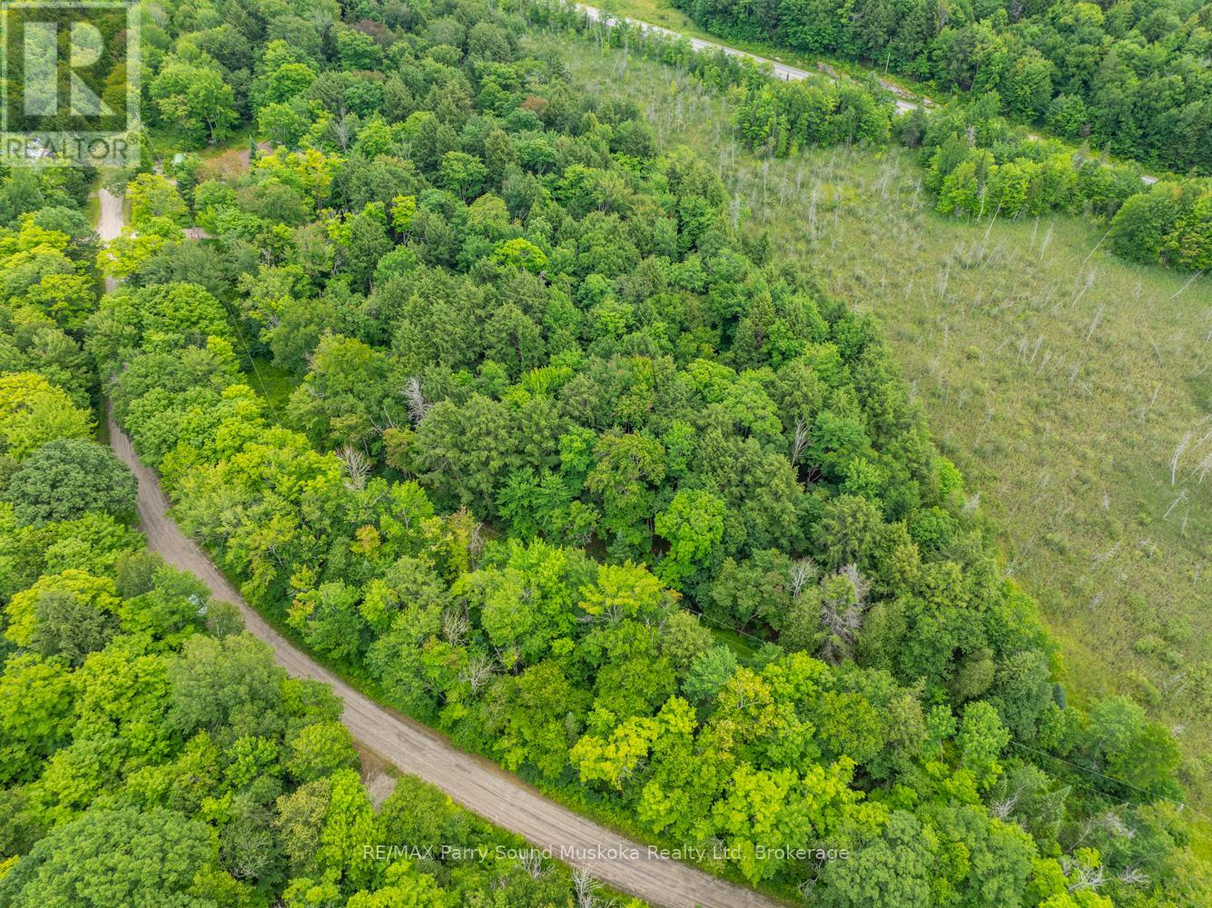 131 Moonwing Road, Magnetawan, Ontario  P0A 1A0 - Photo 17 - X12211059
