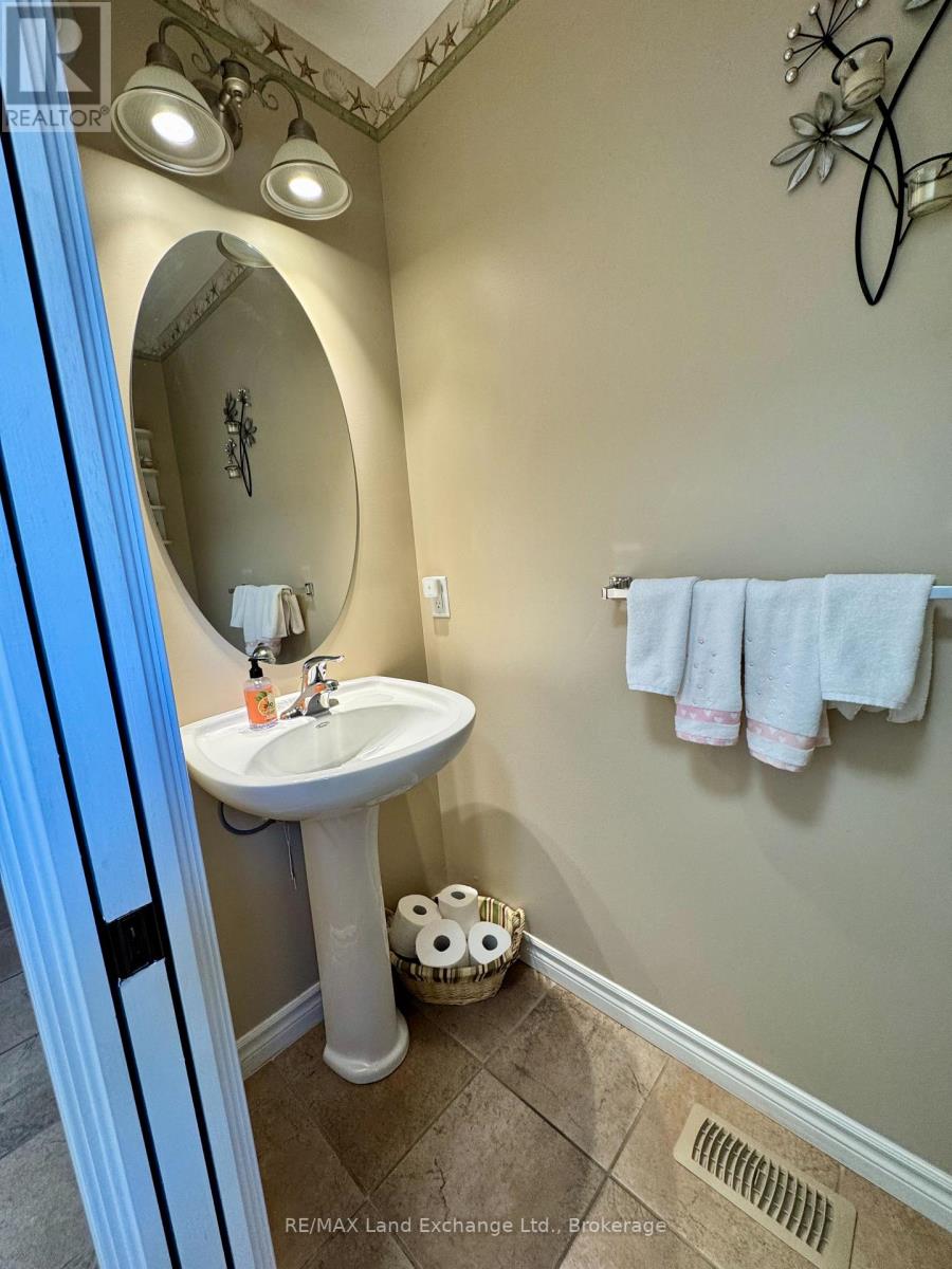 210 Stickel Street, Saugeen Shores, Ontario  N0H 2C1 - Photo 22 - X12211073