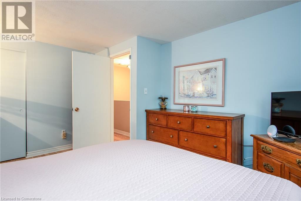 289 A Northlake Drive, Waterloo, Ontario  N2V 1N9 - Photo 14 - 40739544