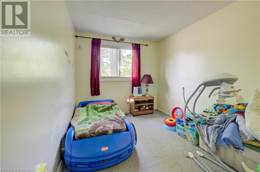 28 Amos Avenue Unit# A&b, Waterloo, Ontario  N2L 5G3 - Photo 17 - 40739534