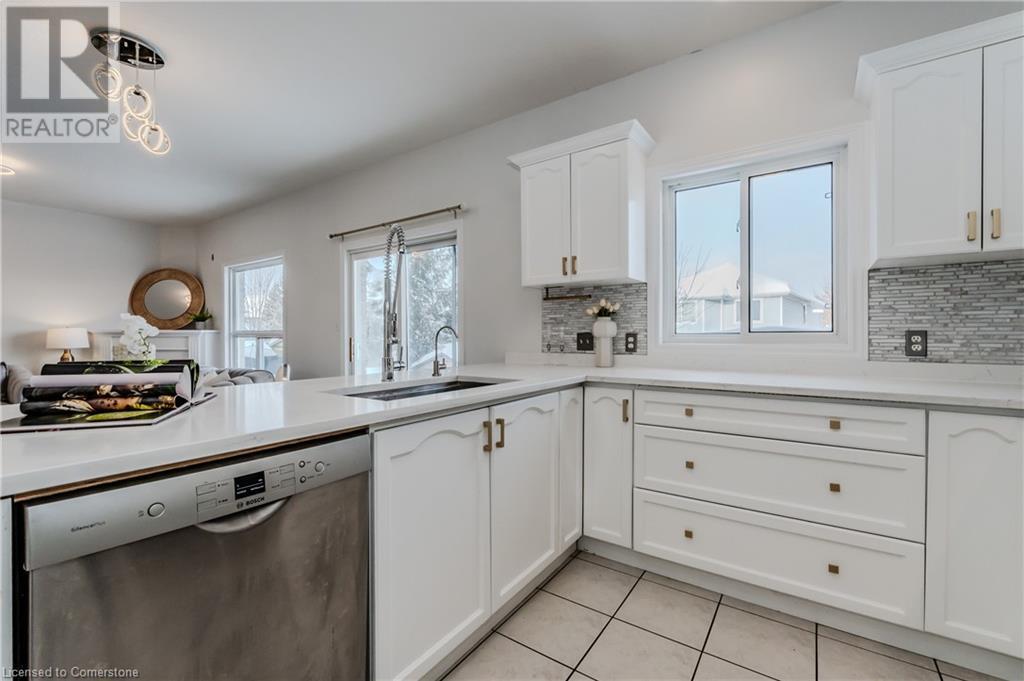 406 Woodrow Drive, Waterloo, Ontario  N2T 2V7 - Photo 16 - 40739934