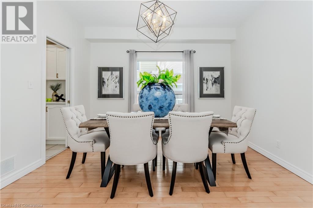 406 Woodrow Drive, Waterloo, Ontario  N2T 2V7 - Photo 7 - 40739934
