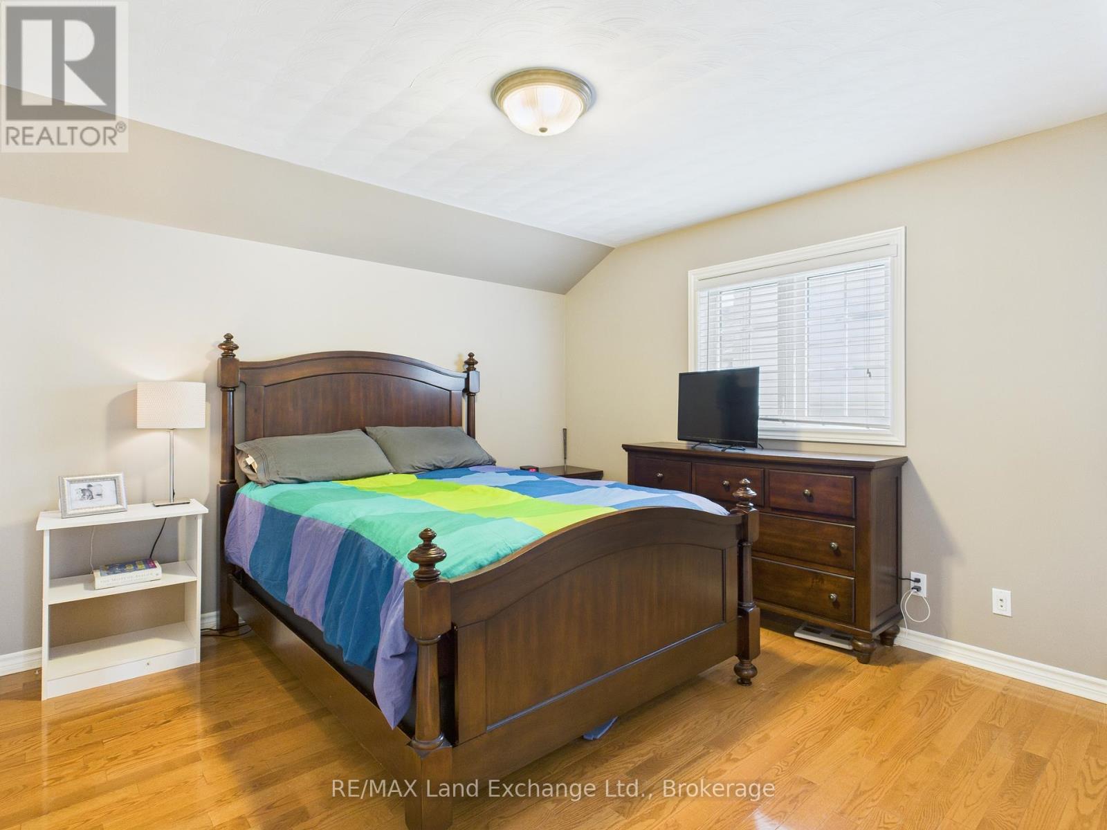 773 Reynolds Drive, Kincardine, Ontario  N2Z 3B6 - Photo 10 - X12211726