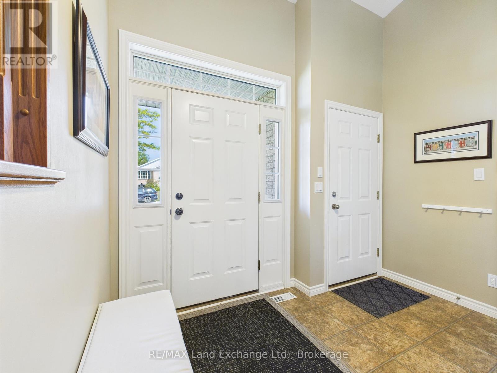 773 Reynolds Drive, Kincardine, Ontario  N2Z 3B6 - Photo 2 - X12211726